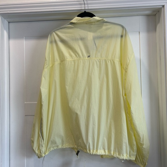 Fabletics Oversized Flyweight Windbreaker light yellow size 2X NWT - Picture 6 of 8